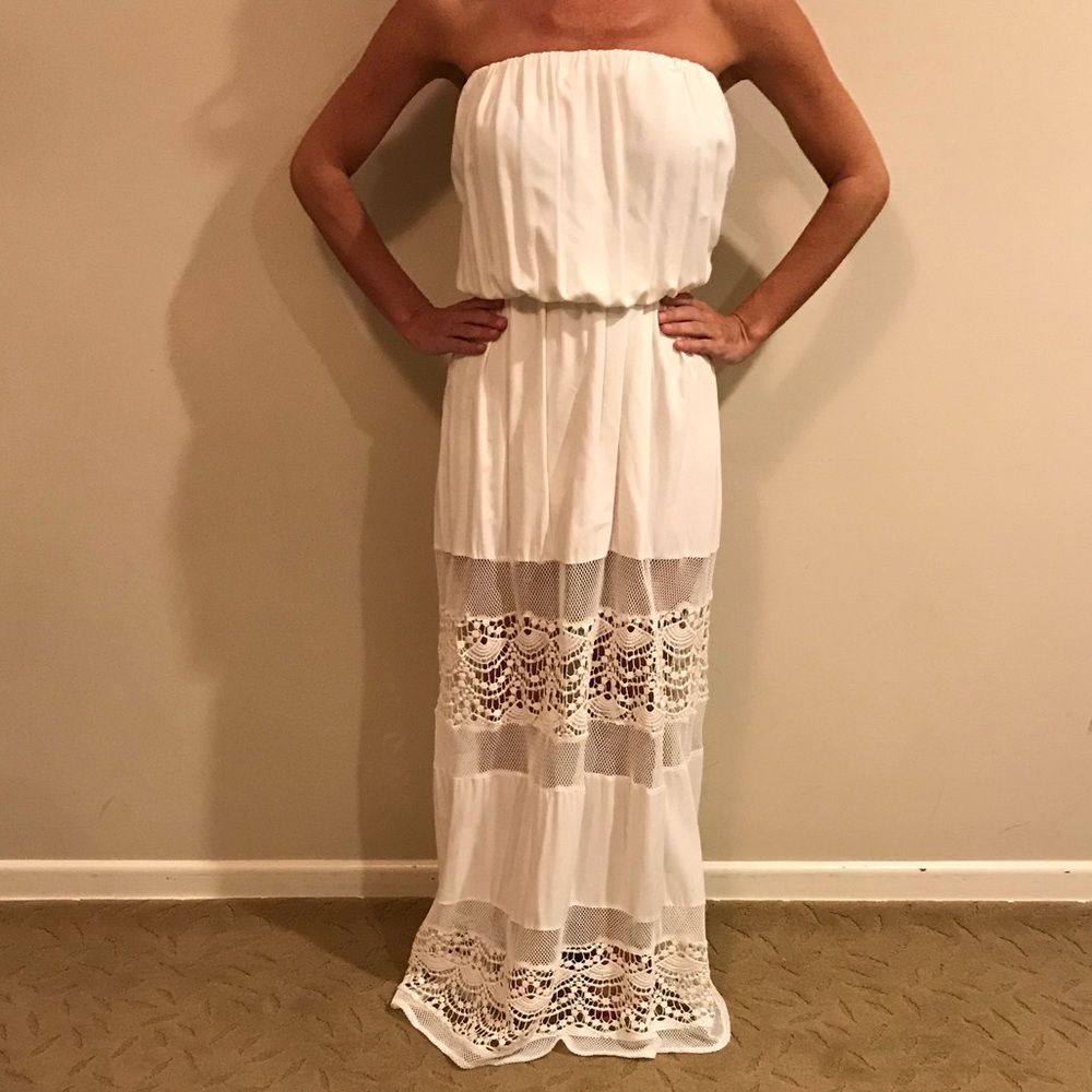 Jarlo Strapless Maxi Dress with Mesh & Lace Detail - Picture 2 of 6
